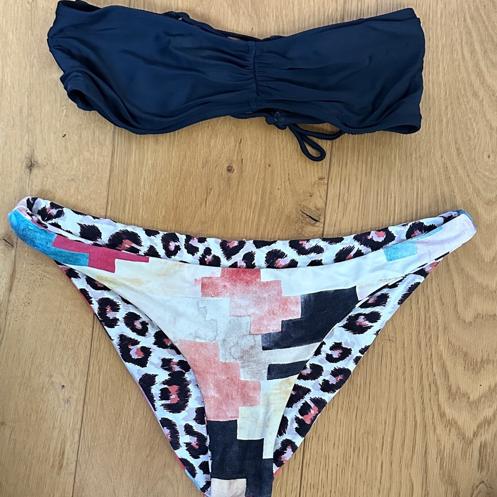 Billabong Reversible Colorful Bottom